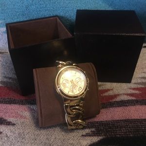 Limited edition Michael kors chain link gold watch
